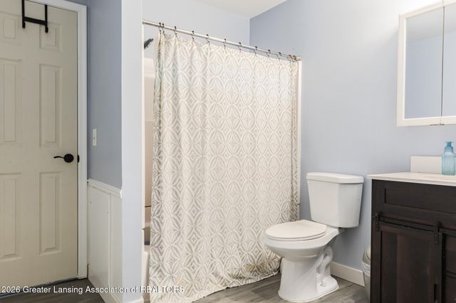 1426 Roxburgh Avenue, East Lansing, MI 48823