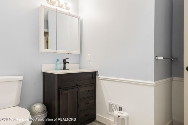 1426 Roxburgh Avenue, East Lansing, MI 48823