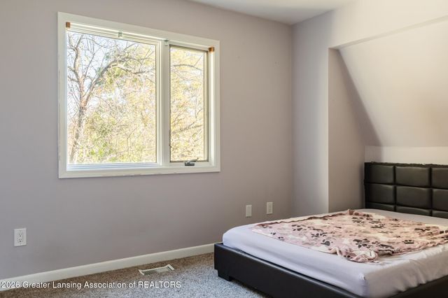 1426 Roxburgh Avenue, East Lansing, MI 48823