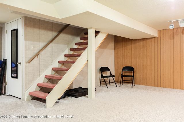 1426 Roxburgh Avenue, East Lansing, MI 48823