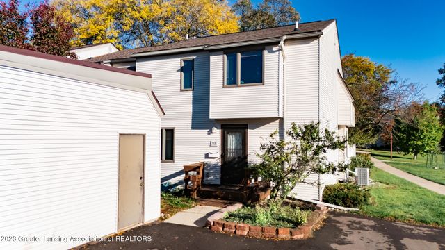 1426 Roxburgh Avenue, East Lansing, MI 48823