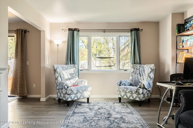 1426 Roxburgh Avenue, East Lansing, MI 48823
