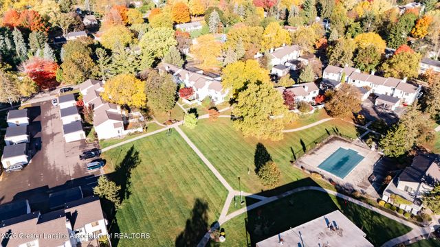 1426 Roxburgh Avenue, East Lansing, MI 48823