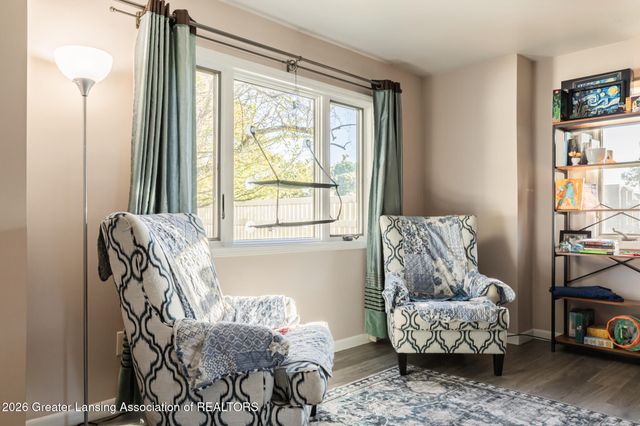 1426 Roxburgh Avenue, East Lansing, MI 48823