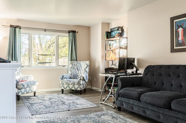1426 Roxburgh Avenue, East Lansing, MI 48823
