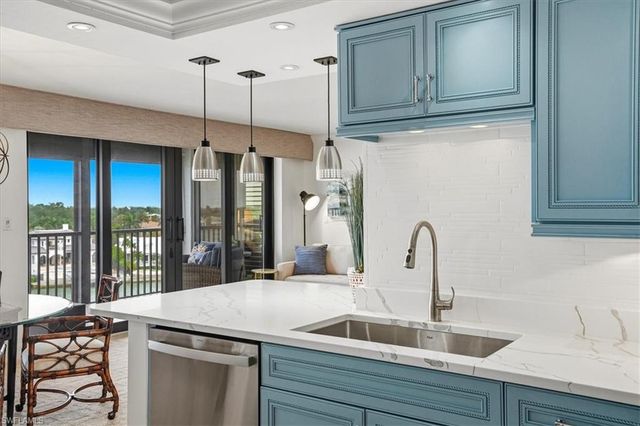 2400 Gulf Shore BLVD N 604, Naples, FL 34103
