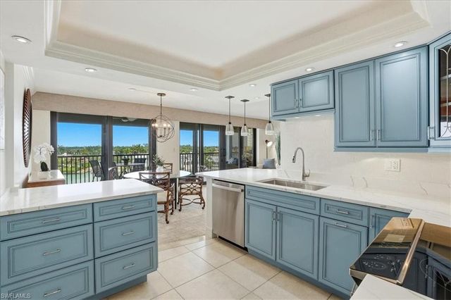 2400 Gulf Shore BLVD N 604, Naples, FL 34103