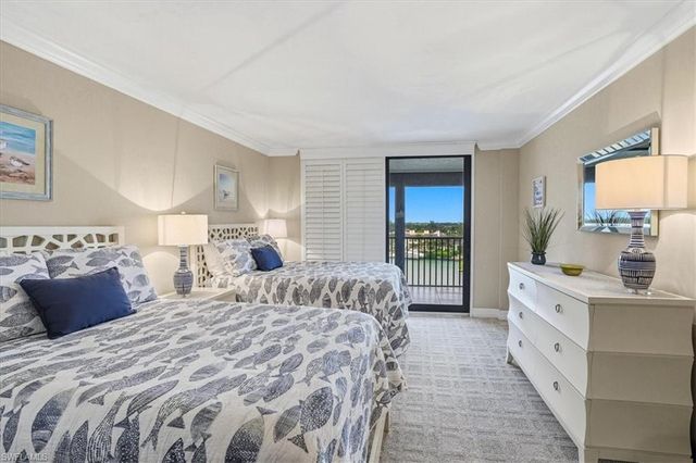 2400 Gulf Shore BLVD N 604, Naples, FL 34103