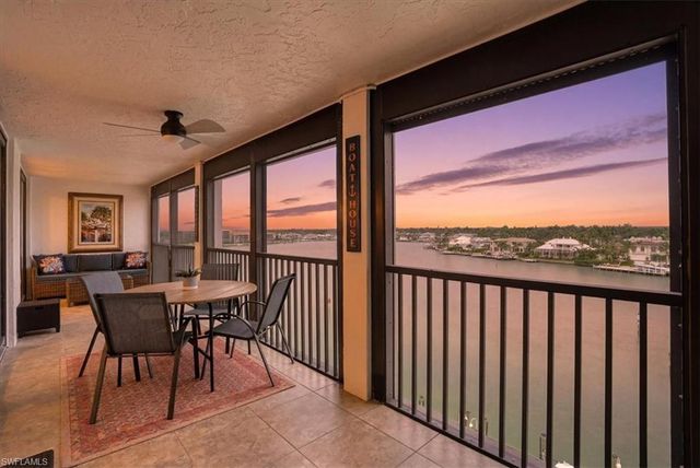 2400 Gulf Shore BLVD N 604, Naples, FL 34103