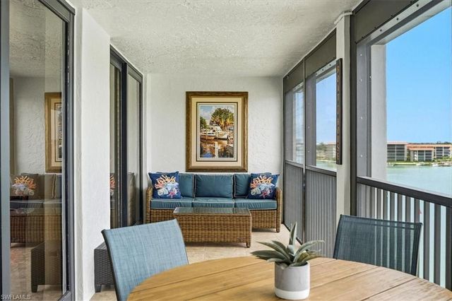 2400 Gulf Shore BLVD N 604, Naples, FL 34103