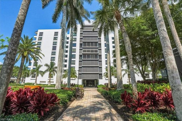 2400 Gulf Shore BLVD N 604, Naples, FL 34103