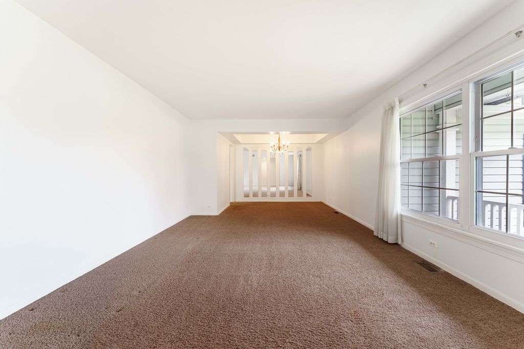 212 Wellington Avenue, Elk Grove Village, IL 60007 — photo 5