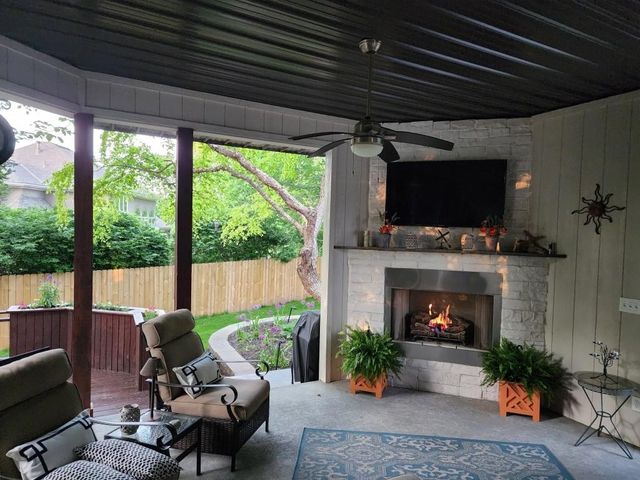 12713 Maple Street, Leawood, KS 66209