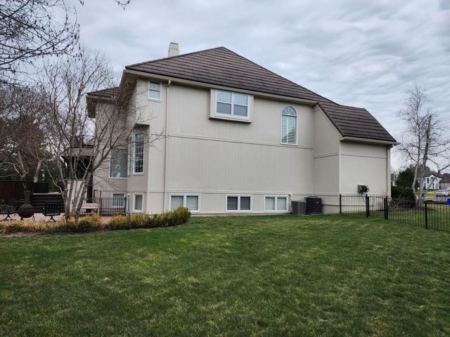 12713 Maple Street, Leawood, KS 66209