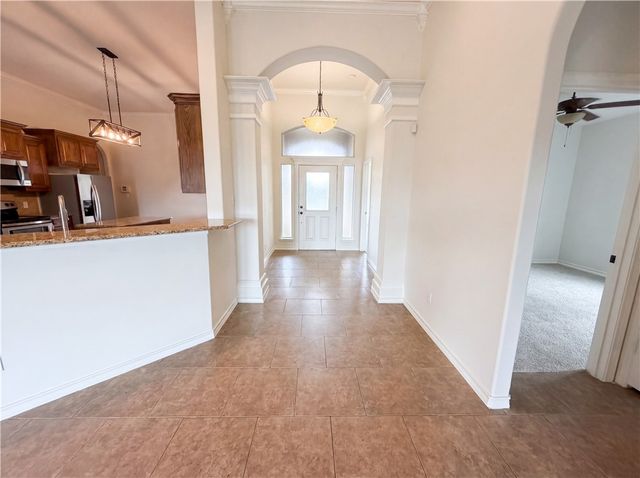 5721 Loire Blvd, Corpus Christi, TX 78414