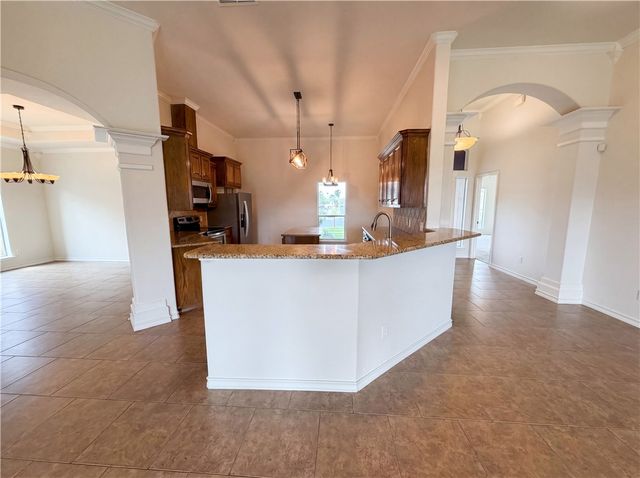 5721 Loire Blvd, Corpus Christi, TX 78414