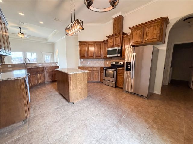 5721 Loire Blvd, Corpus Christi, TX 78414