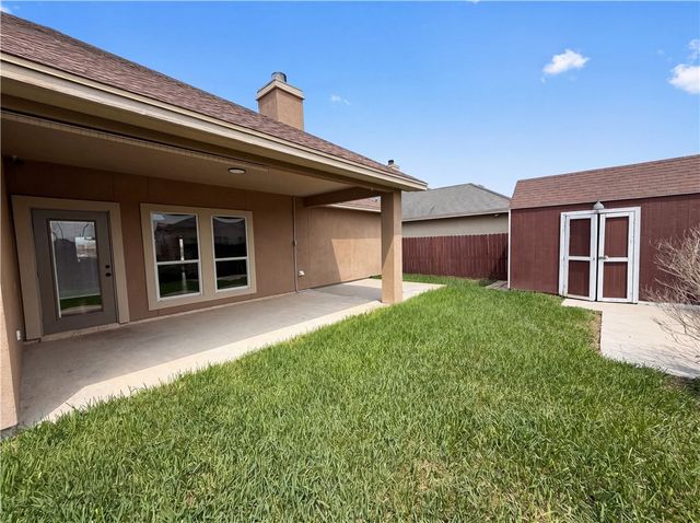 5721 Loire Blvd, Corpus Christi, TX 78414