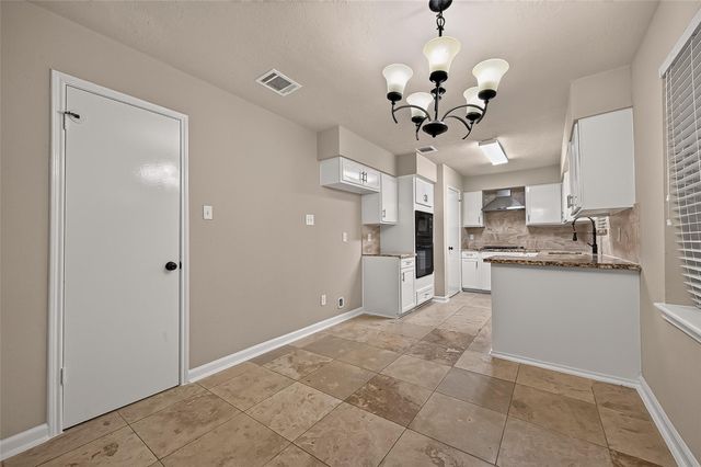 1818 Lansdowne Drive, Richmond, TX 77406