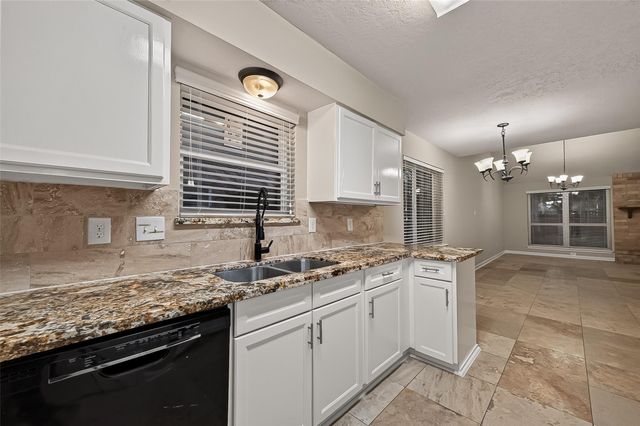1818 Lansdowne Drive, Richmond, TX 77406