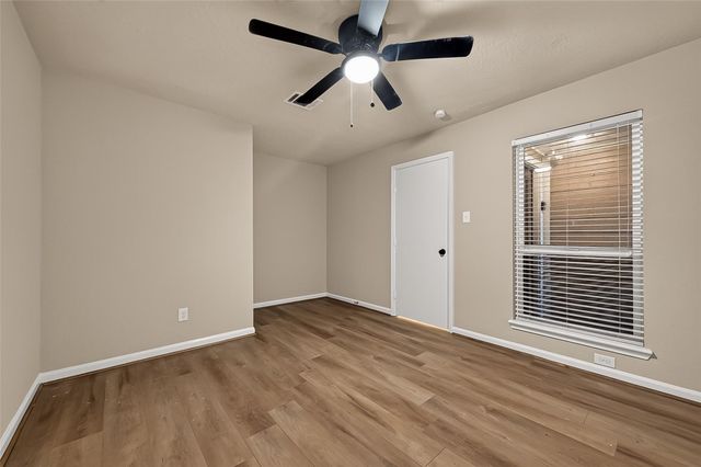 1818 Lansdowne Drive, Richmond, TX 77406