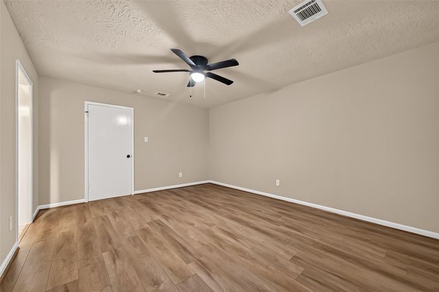 1818 Lansdowne Drive, Richmond, TX 77406