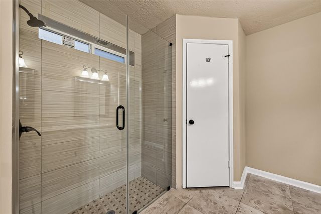 1818 Lansdowne Drive, Richmond, TX 77406