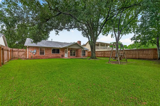 1818 Lansdowne Drive, Richmond, TX 77406