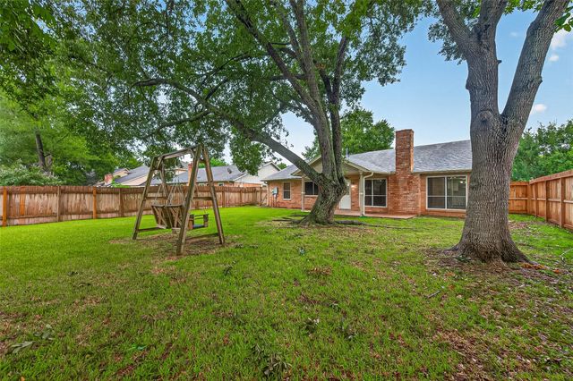 1818 Lansdowne Drive, Richmond, TX 77406