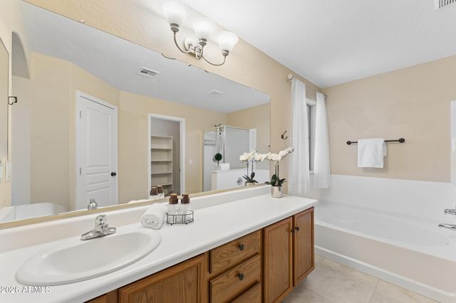 1028 S 240TH Drive, Buckeye, AZ 85326