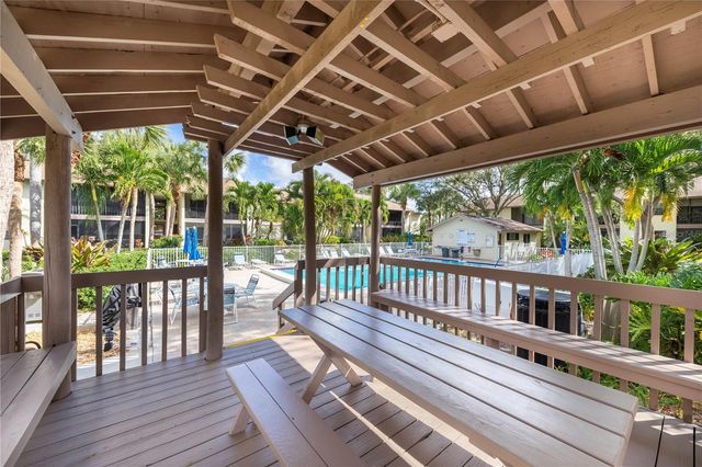 634 BIRD BAY DRIVE E 201, Venice, FL 34285