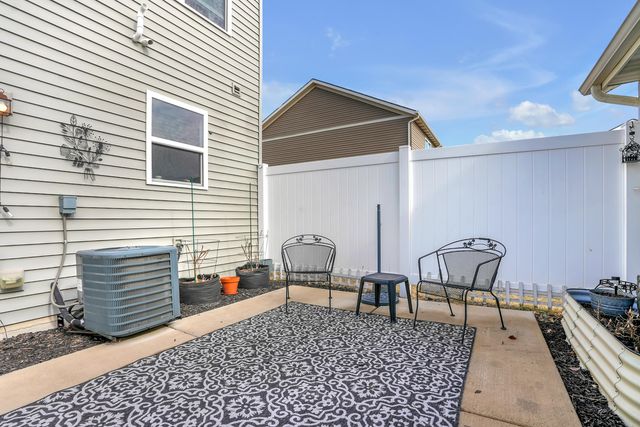 1049 E 117th Place, Crown Point, IN 46307