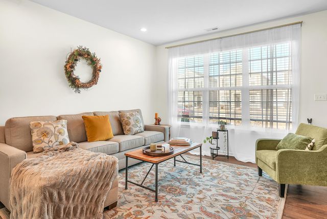 1049 E 117th Place, Crown Point, IN 46307