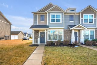 1049 E 117th Place, Crown Point, IN 46307