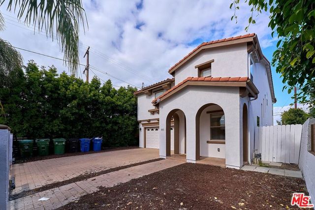 646 N Sierra Bonita Avenue, Los Angeles, CA 90036