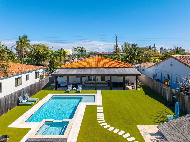 7940 Hawthorne Ave, Miami Beach, FL 33141