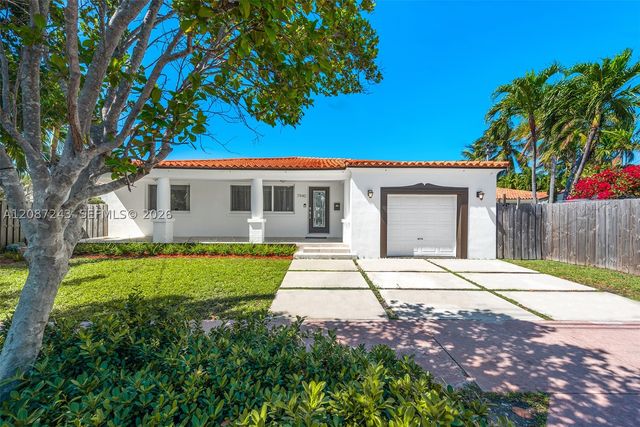 7940 Hawthorne Ave, Miami Beach, FL 33141
