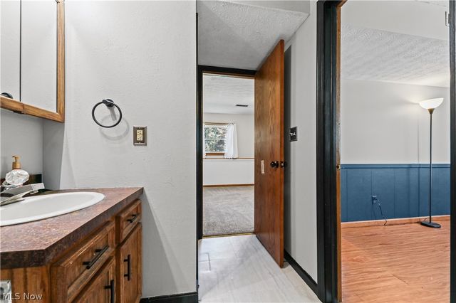 1524 Hightower Drive, Uniontown, OH 44685
