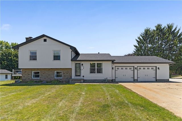 1524 Hightower Drive, Uniontown, OH 44685