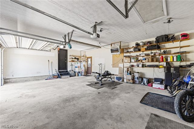 1524 Hightower Drive, Uniontown, OH 44685