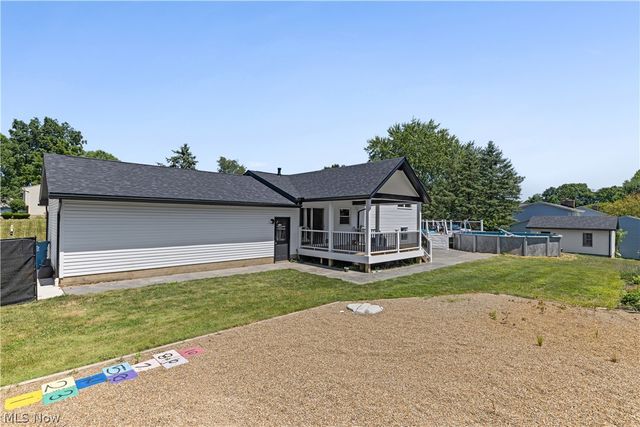 1524 Hightower Drive, Uniontown, OH 44685