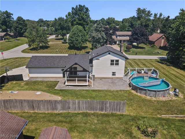 1524 Hightower Drive, Uniontown, OH 44685