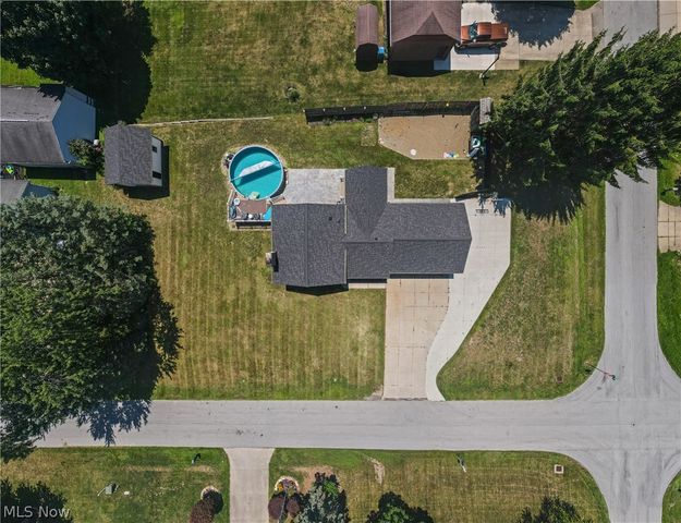 1524 Hightower Drive, Uniontown, OH 44685