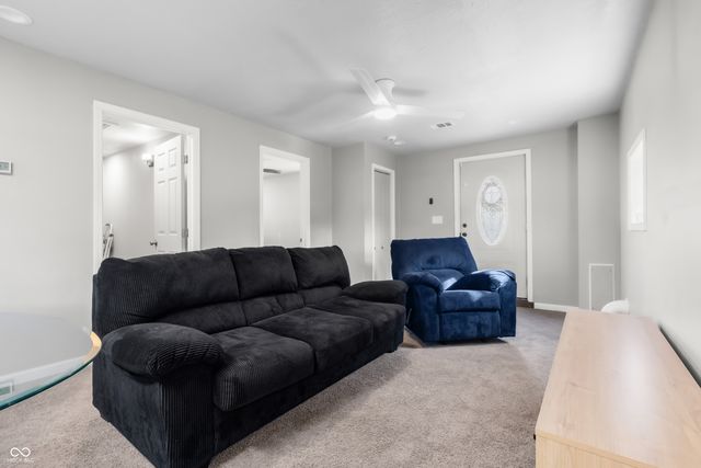 1918 Elm Street, Columbus, IN 47201