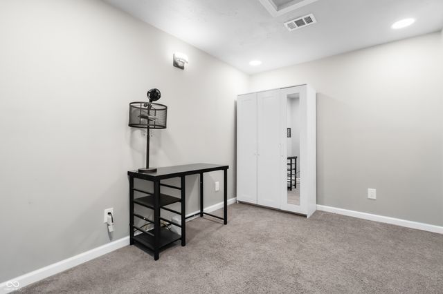 1918 Elm Street, Columbus, IN 47201