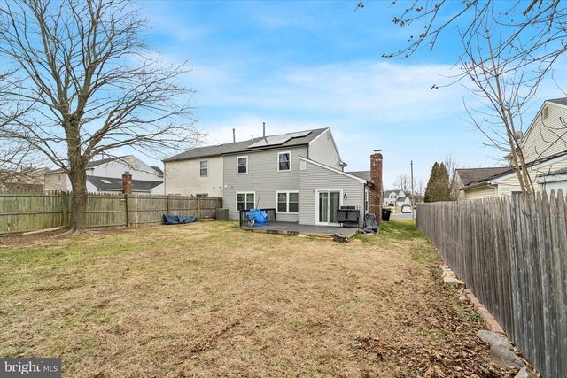 16 CHERRY GROVE LN, Sicklerville, NJ 08081