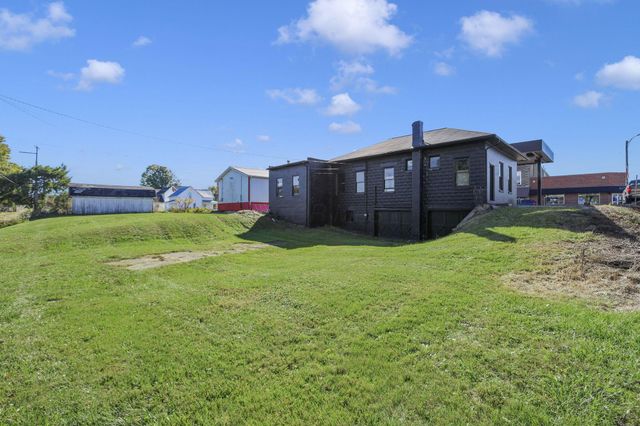 5 E Main Street, Danville, OH 43014