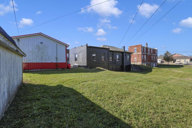 5 E Main Street, Danville, OH 43014