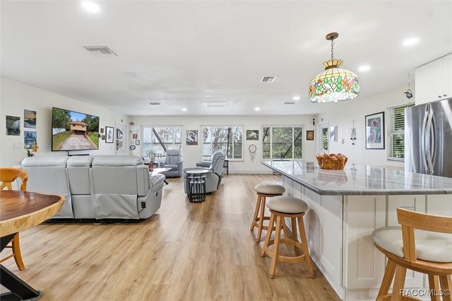 6905 W Riverbend Road, Dunnellon, FL 34433