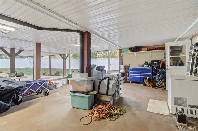 6905 W Riverbend Road, Dunnellon, FL 34433